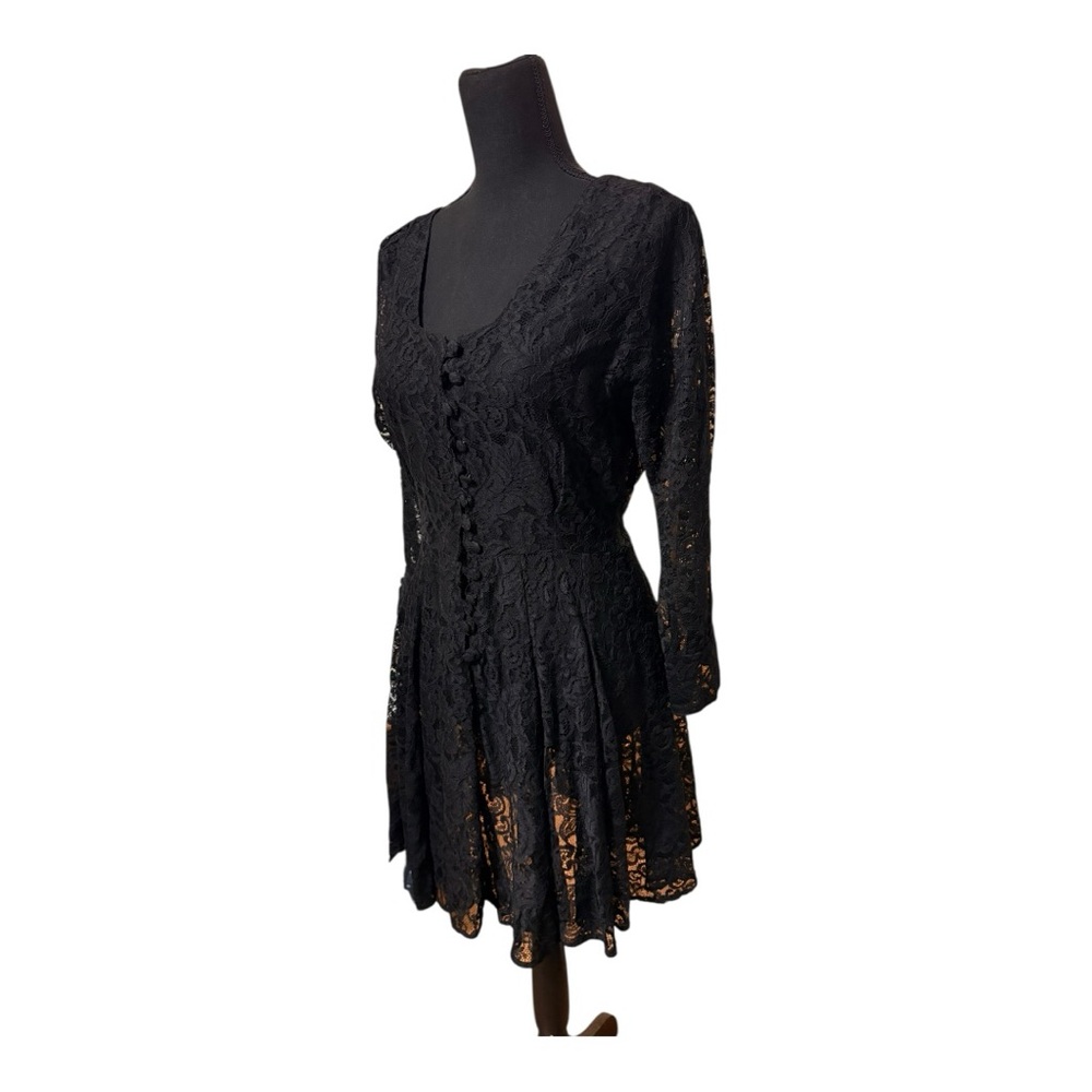 Elegant Stylish Black Lace Dress Size Small - Picture 3 of 4
